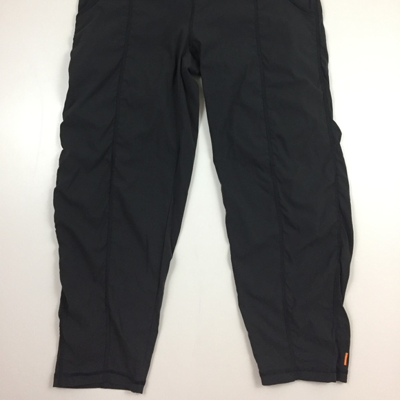 LUCY Dark Gray Ruching Fabric Active Crop Pants - Picture 4 of 8
